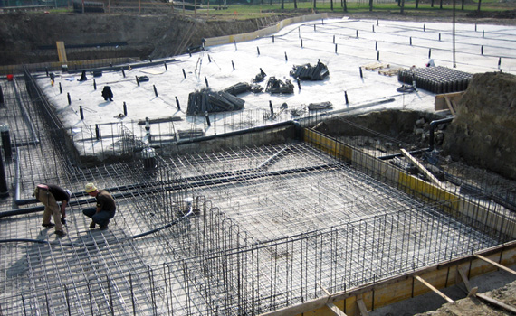 Acquafert Cicognolo costruzione fondo piscina ad onde