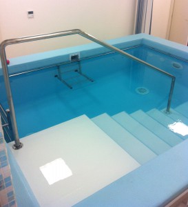 Acquafertpool scala di accesso interna in EPS